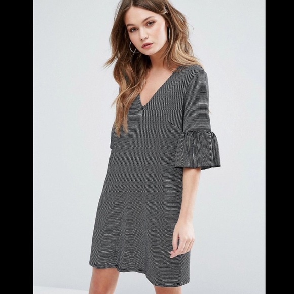 ASOS New Look | Ruffle Sleeve Striped Dress - Picture 2 of 7